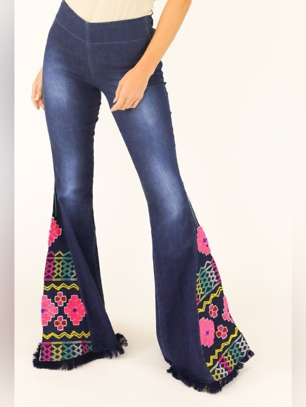 Judith March Gypsy Embroidered Flare Bell Bottom Pull On Jeans Boho Festival